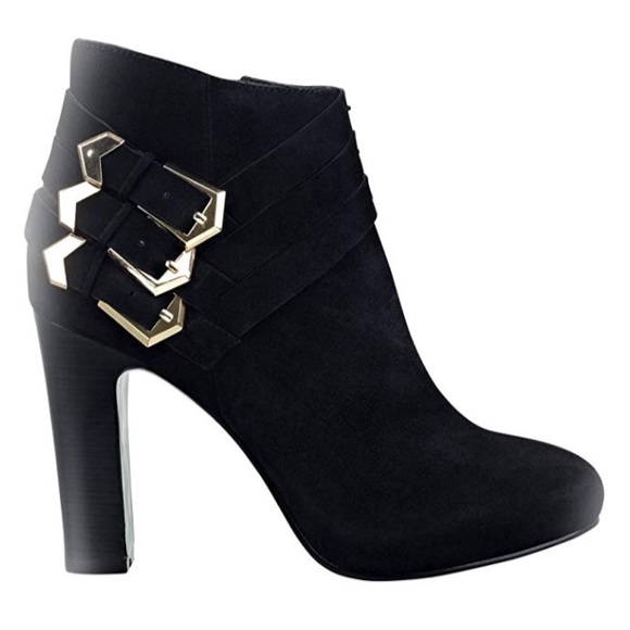 Guess Shoes - ❣️Price Firm❣️Guess black suede booties w gold 💛